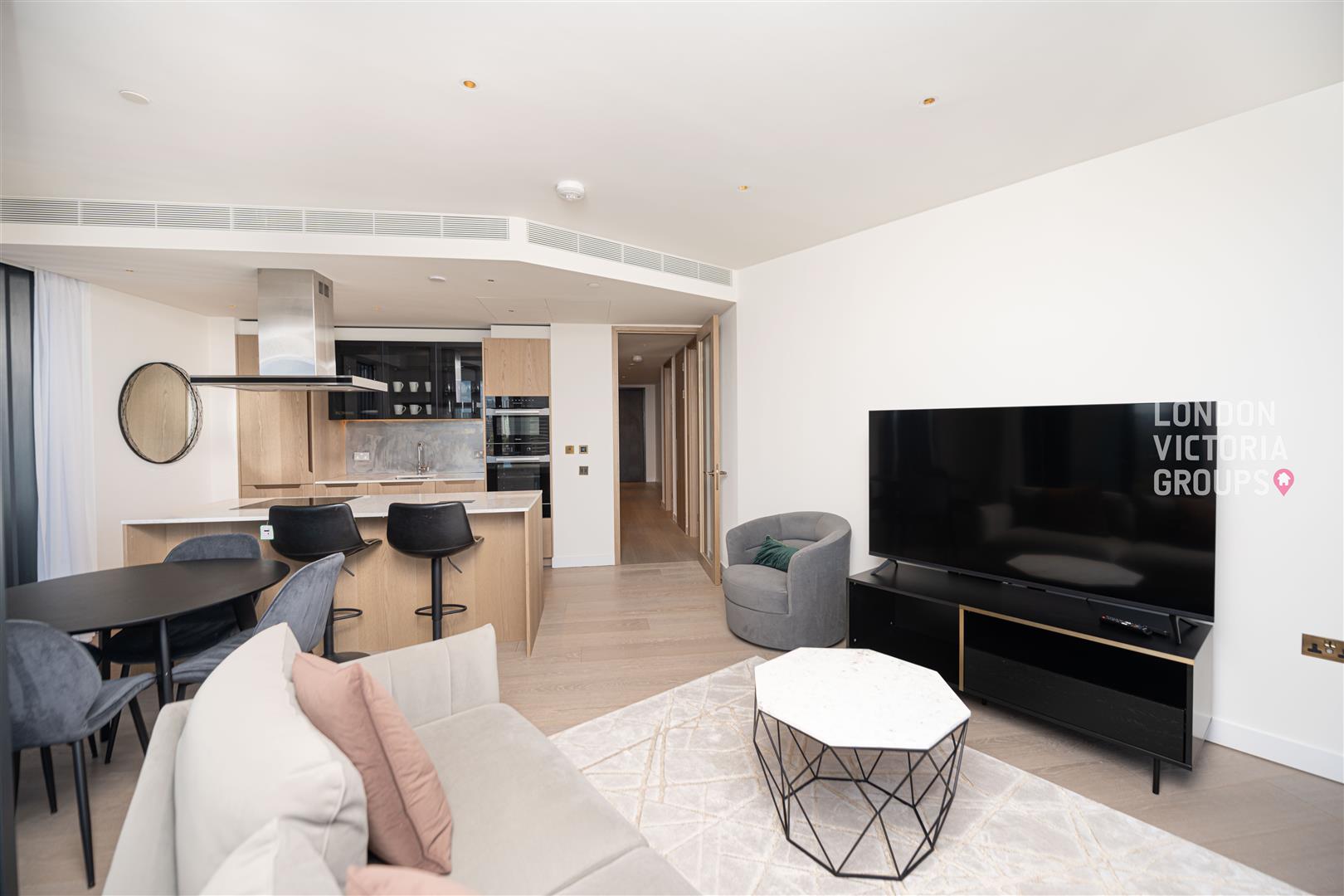 2 bed property in River Park Tower, 1 Nine Elms Lane, London